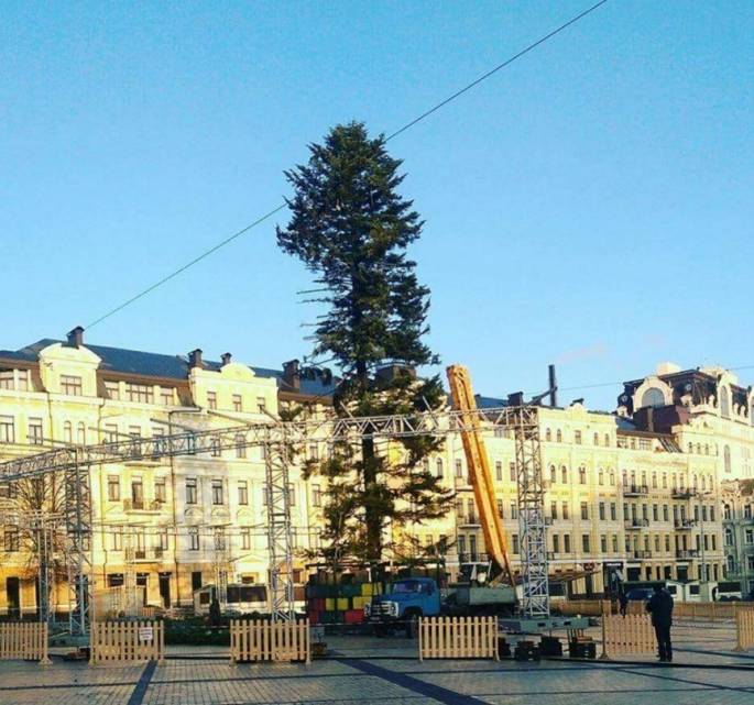 Новогодние приключения Деда Мороза и Снегурочки на Украине